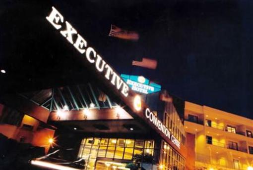 фото отеля Executive Hotel Burnaby