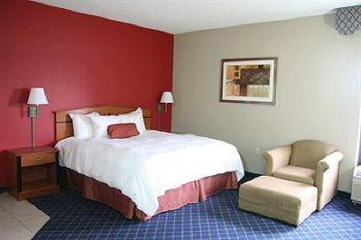 фото отеля Hampton Inn Hutchinson