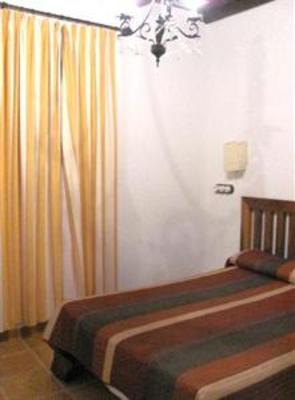 фото отеля Hotel Pequeño Rocio Almonte