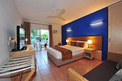 фото отеля Coral Tree Inn Cairns