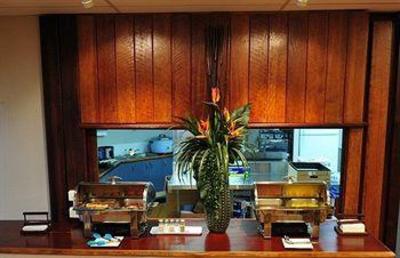 фото отеля Coral Tree Inn Cairns