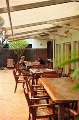 фото отеля Coral Tree Inn Cairns