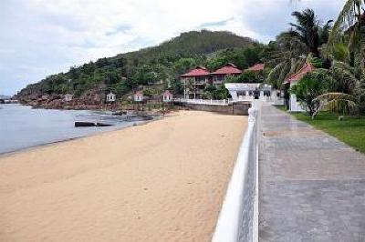 фото отеля Royal Hotel & Healthcare Resort Qui Nhon