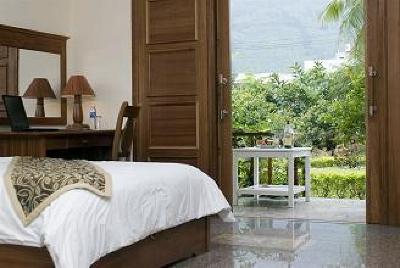 фото отеля Royal Hotel & Healthcare Resort Qui Nhon
