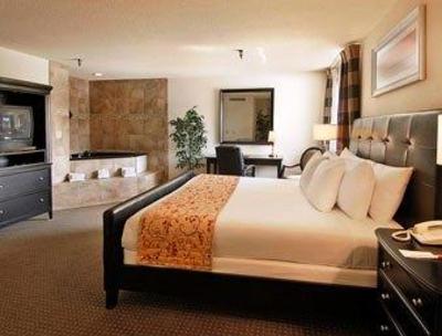 фото отеля Ramada Bettendorf/Davenport
