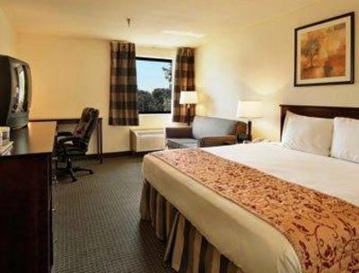 фото отеля Ramada Bettendorf/Davenport