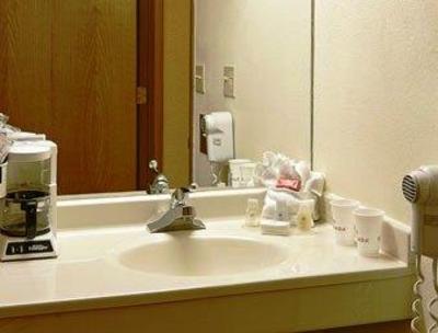 фото отеля Ramada Bettendorf/Davenport