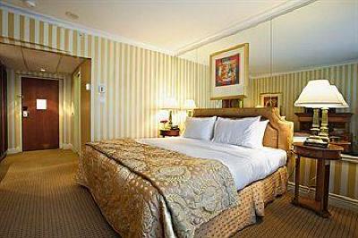 фото отеля Le Soleil Hotel Vancouver