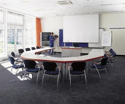 фото отеля Seminaris Seehotel Potsdam