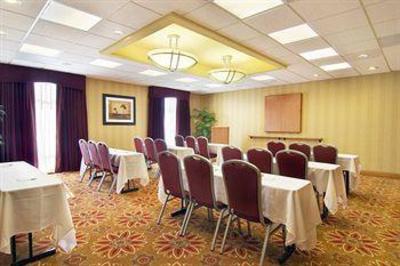 фото отеля Hampton Inn Petersburg Mall Colonial Heights