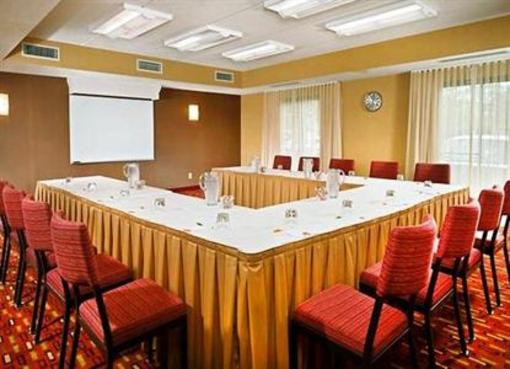 фото отеля Courtyard by Marriott Greensboro