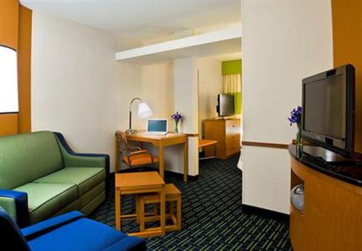 фото отеля Fairfield Inn & Suites Louisville Downtown
