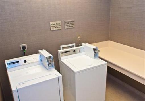фото отеля Courtyard by Marriott Moorhead