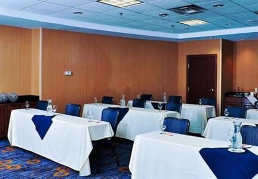 фото отеля Courtyard by Marriott Moorhead