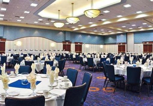 фото отеля Courtyard by Marriott Moorhead