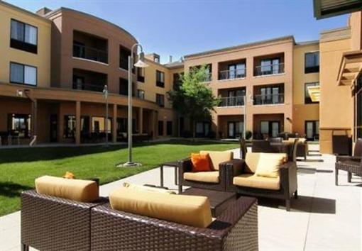 фото отеля Courtyard by Marriott Moorhead