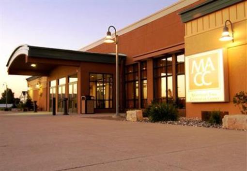 фото отеля Courtyard by Marriott Moorhead