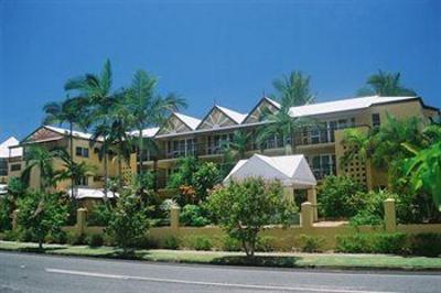 фото отеля Cairns Queenslander Apartments