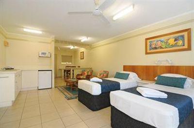 фото отеля Cairns Queenslander Apartments