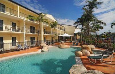 фото отеля Cairns Queenslander Apartments