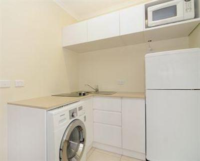 фото отеля Cairns Queenslander Apartments