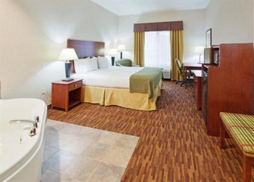 фото отеля Holiday Inn Express Yreka-Shasta Area
