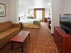 фото отеля Holiday Inn Express Yreka-Shasta Area