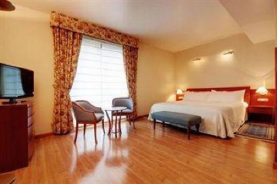 фото отеля Tryp Rey Pelayo Hotel