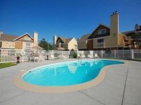 Hawthorn Suites by Wyndham Wichita East