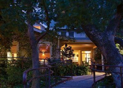 фото отеля Wine & Roses Hotel, Restaurant & Spa