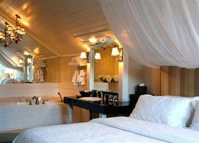 фото отеля Wine & Roses Hotel, Restaurant & Spa