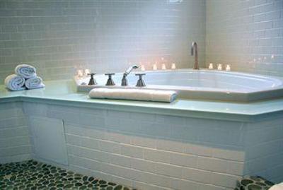 фото отеля Wine & Roses Hotel, Restaurant & Spa