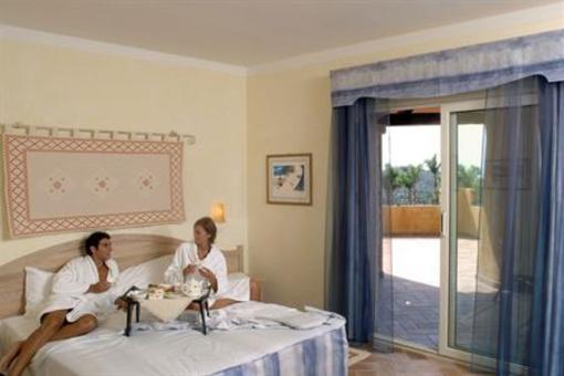 фото отеля Cruccuris Resort Villasimius