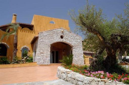 фото отеля Cruccuris Resort Villasimius