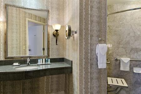 фото отеля Hilton St. Louis Downtown