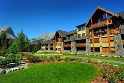 фото отеля Rundle Cliffs Lodge Canmore