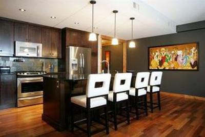 фото отеля Rundle Cliffs Lodge Canmore