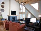 фото отеля Rundle Cliffs Lodge Canmore