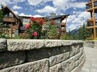 фото отеля Rundle Cliffs Lodge Canmore