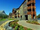 фото отеля Rundle Cliffs Lodge Canmore