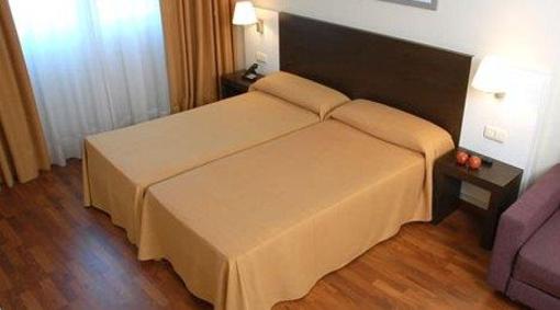 фото отеля Hotel Vora Fira Valencia