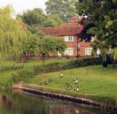 фото отеля French Horn Hotel Sonning