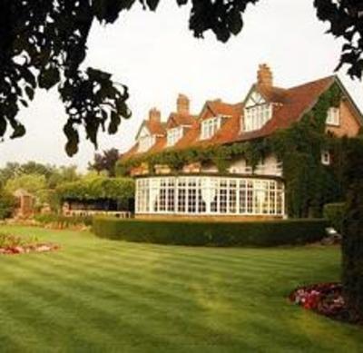 фото отеля French Horn Hotel Sonning