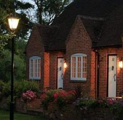 фото отеля French Horn Hotel Sonning