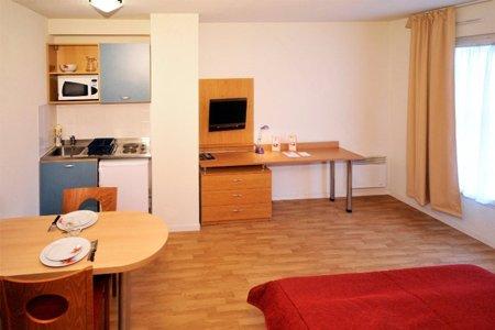 фото отеля Sejours & Affaires Clairmarais - Reims