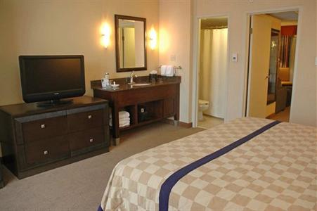 фото отеля Embassy Suites Hotel Kansas City - Plaza