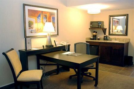 фото отеля Embassy Suites Hotel Kansas City - Plaza