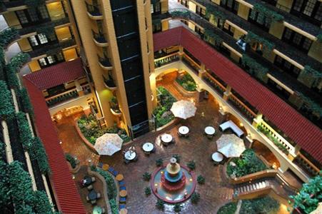 фото отеля Embassy Suites Hotel Kansas City - Plaza