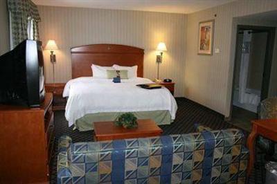 фото отеля Hampton Inn and Suites Jamestown, NY