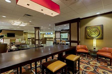фото отеля Doubletree by Hilton BWI Airport